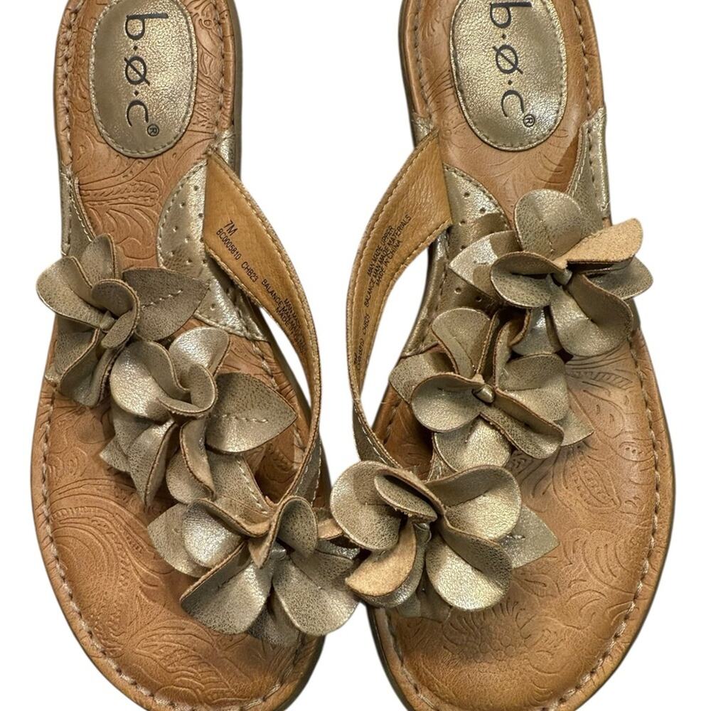 BOC Gold Floral Embellished Leather Thong Sandals Womens Size 7 - Picture 6 of 7